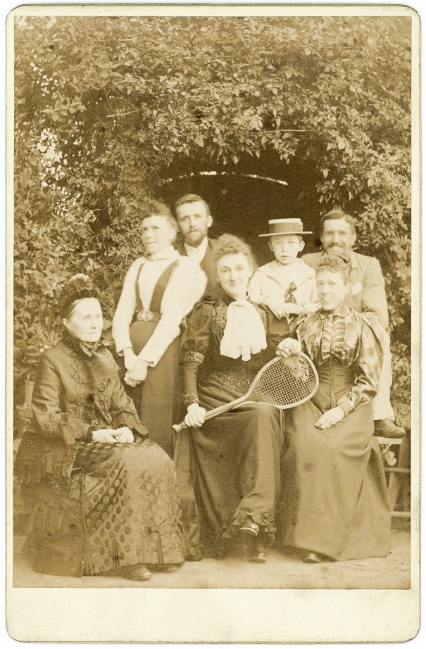 Racquet in the garden 2