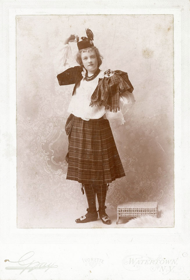 Scottish lass in Watertown 2b