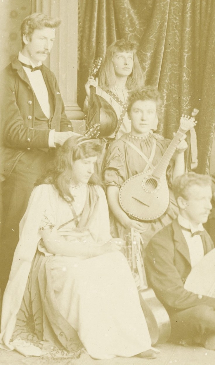 Mandolin ensemble in Watford 3