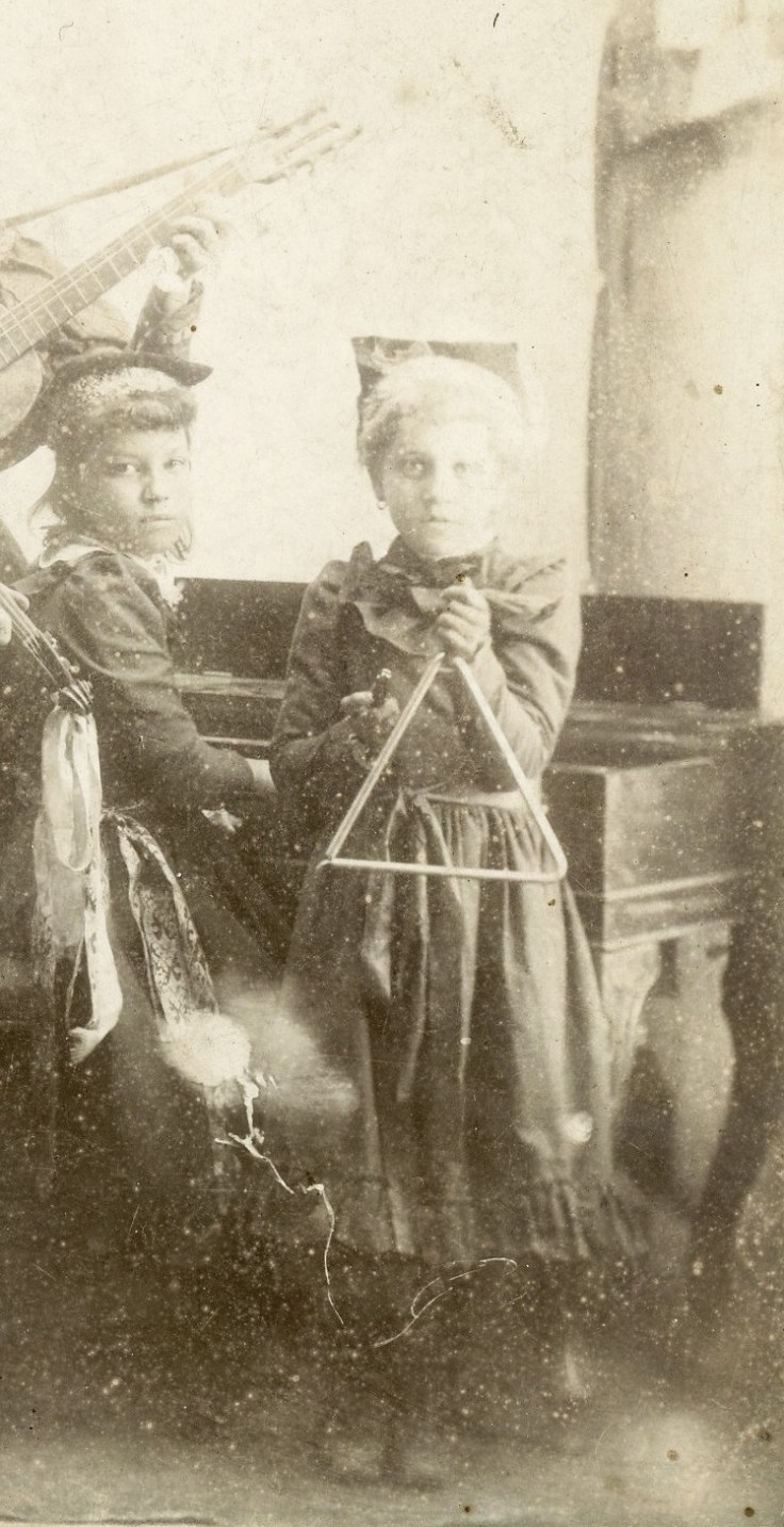 Siblings in harmony 4