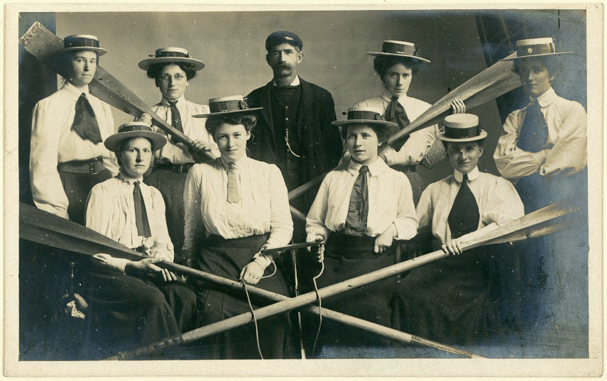 Women's rowing team (UK) 3